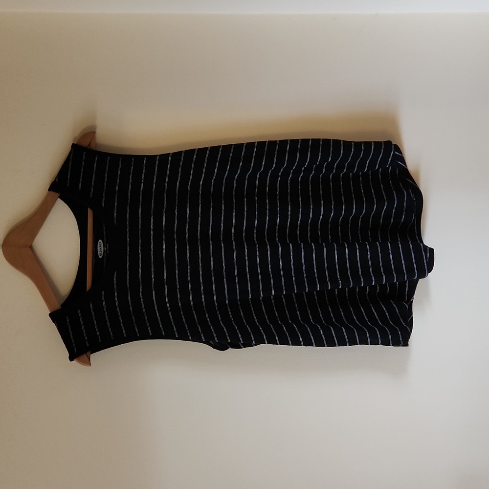 ⭐3/15⭐ Sleeveless Top